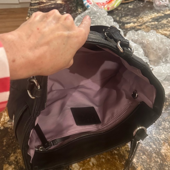 Coach Black Leather Gallery Bag - Picture 14 of 15